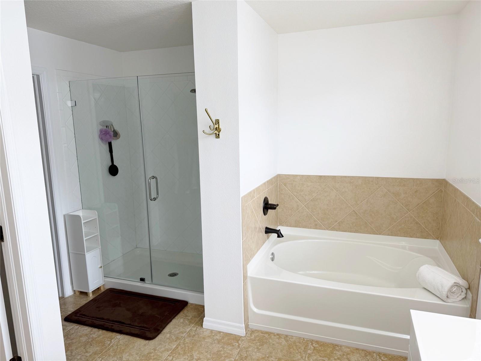 Image 16 of 39 For 12236 Fairlawn Drive