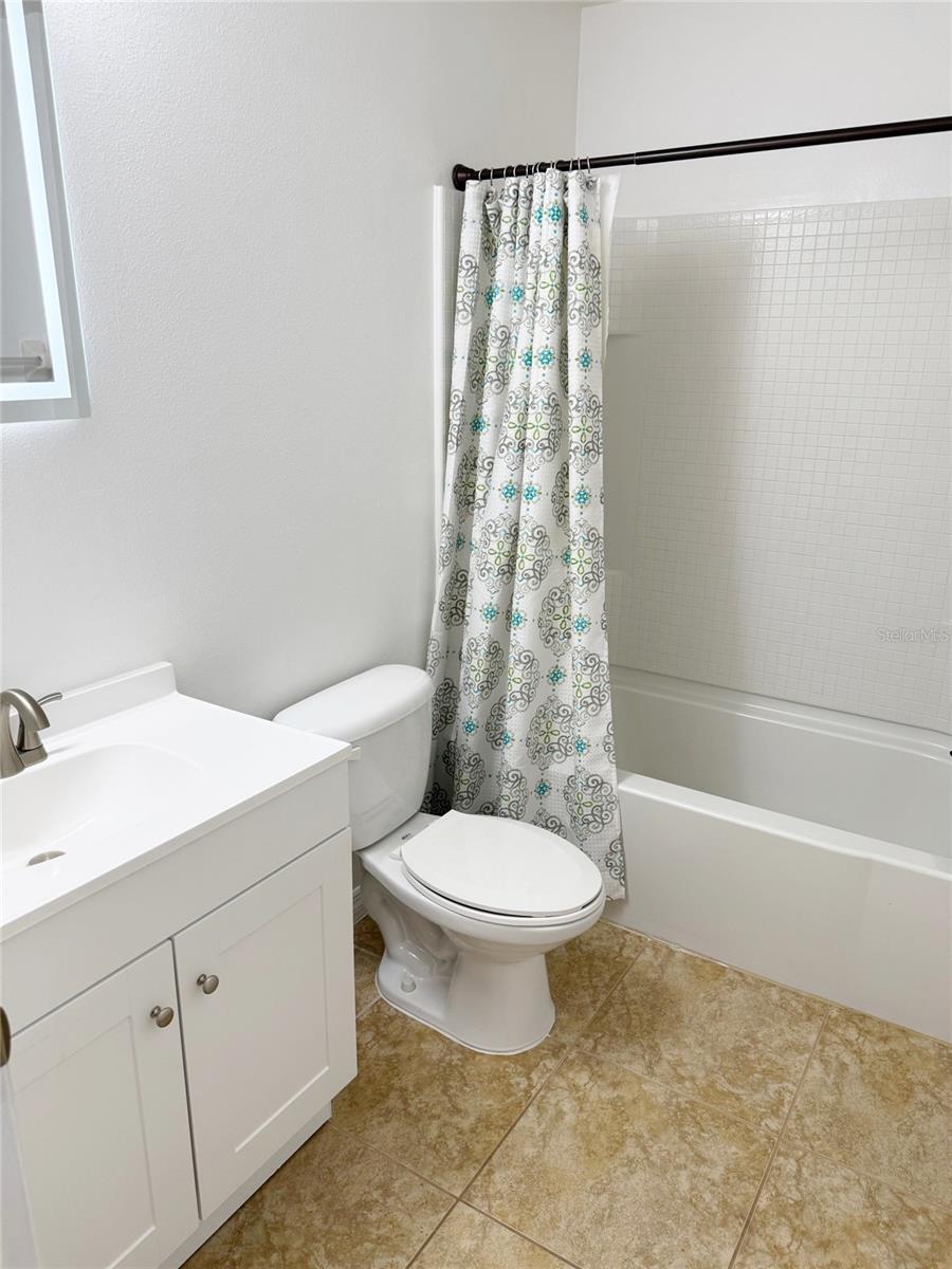 Image 22 of 39 For 12236 Fairlawn Drive