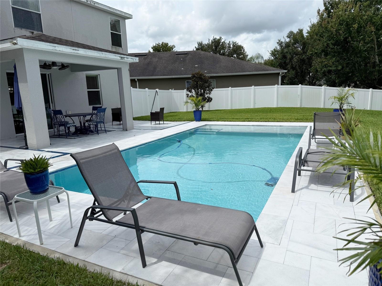 Image 25 of 39 For 12236 Fairlawn Drive