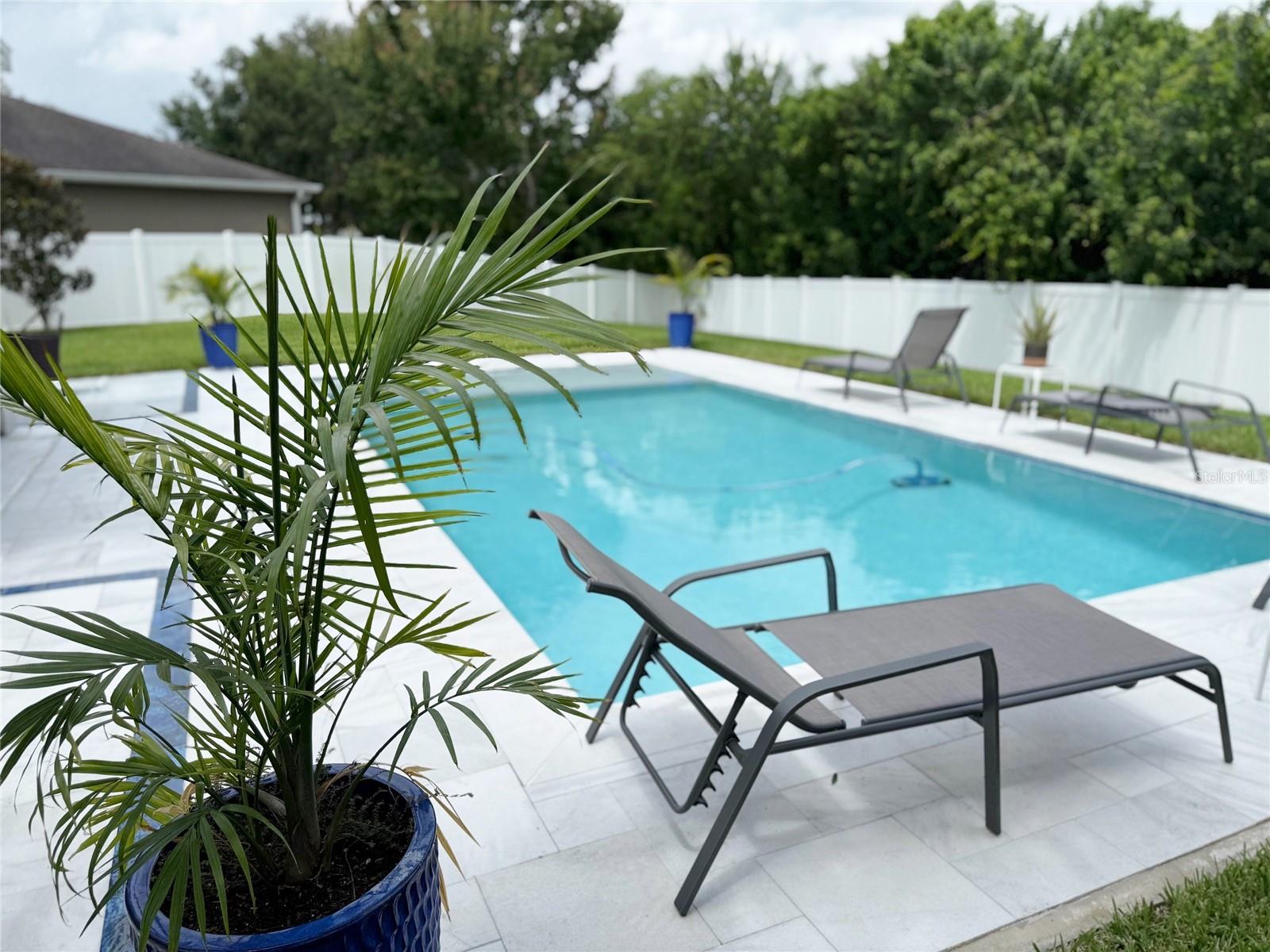 Image 26 of 39 For 12236 Fairlawn Drive