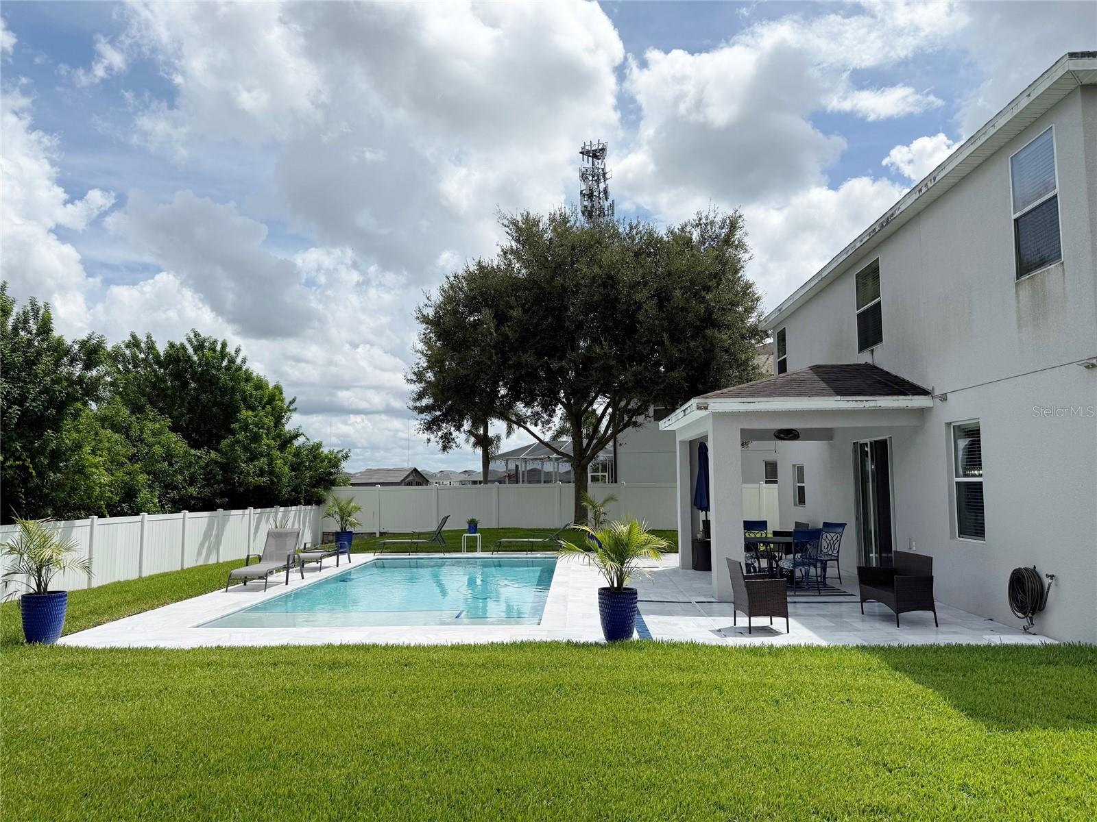 Image 28 of 39 For 12236 Fairlawn Drive