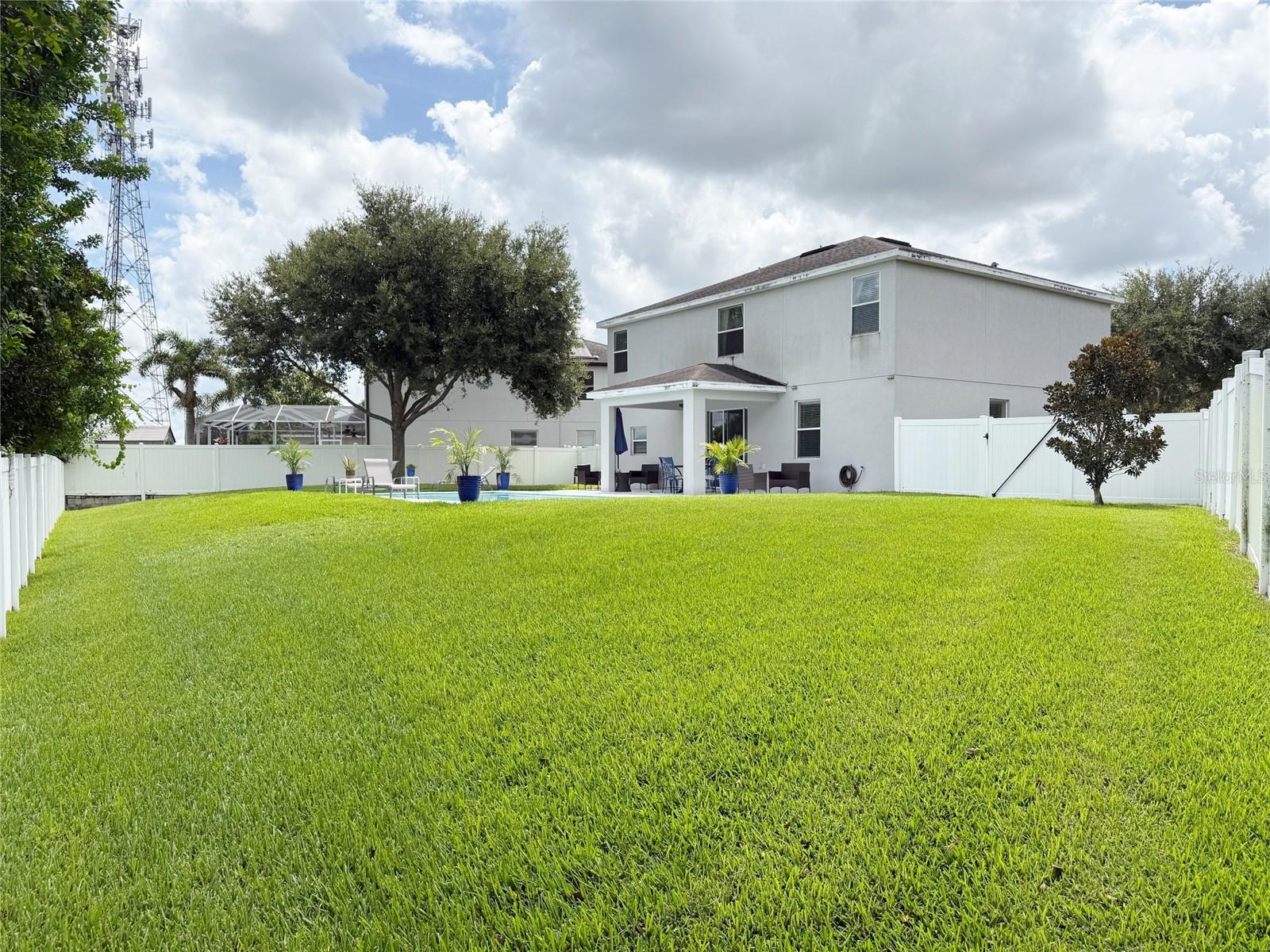 Image 29 of 39 For 12236 Fairlawn Drive