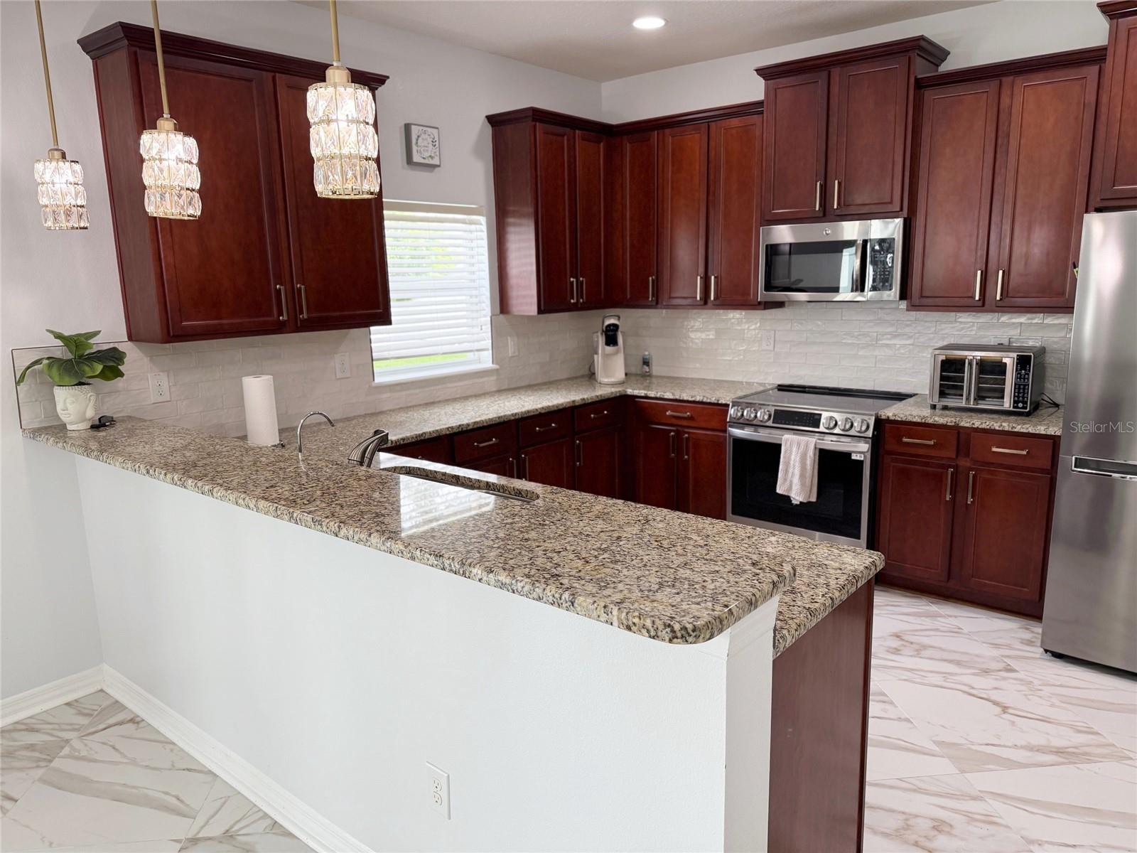 Image 4 of 39 For 12236 Fairlawn Drive