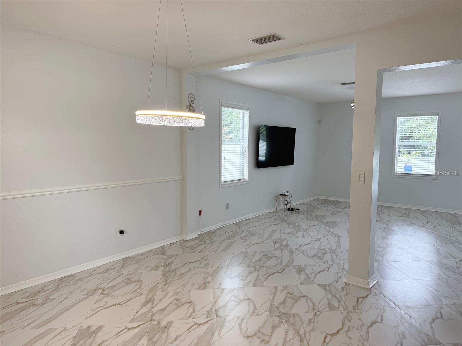 Image 8 of 39 For 12236 Fairlawn Drive