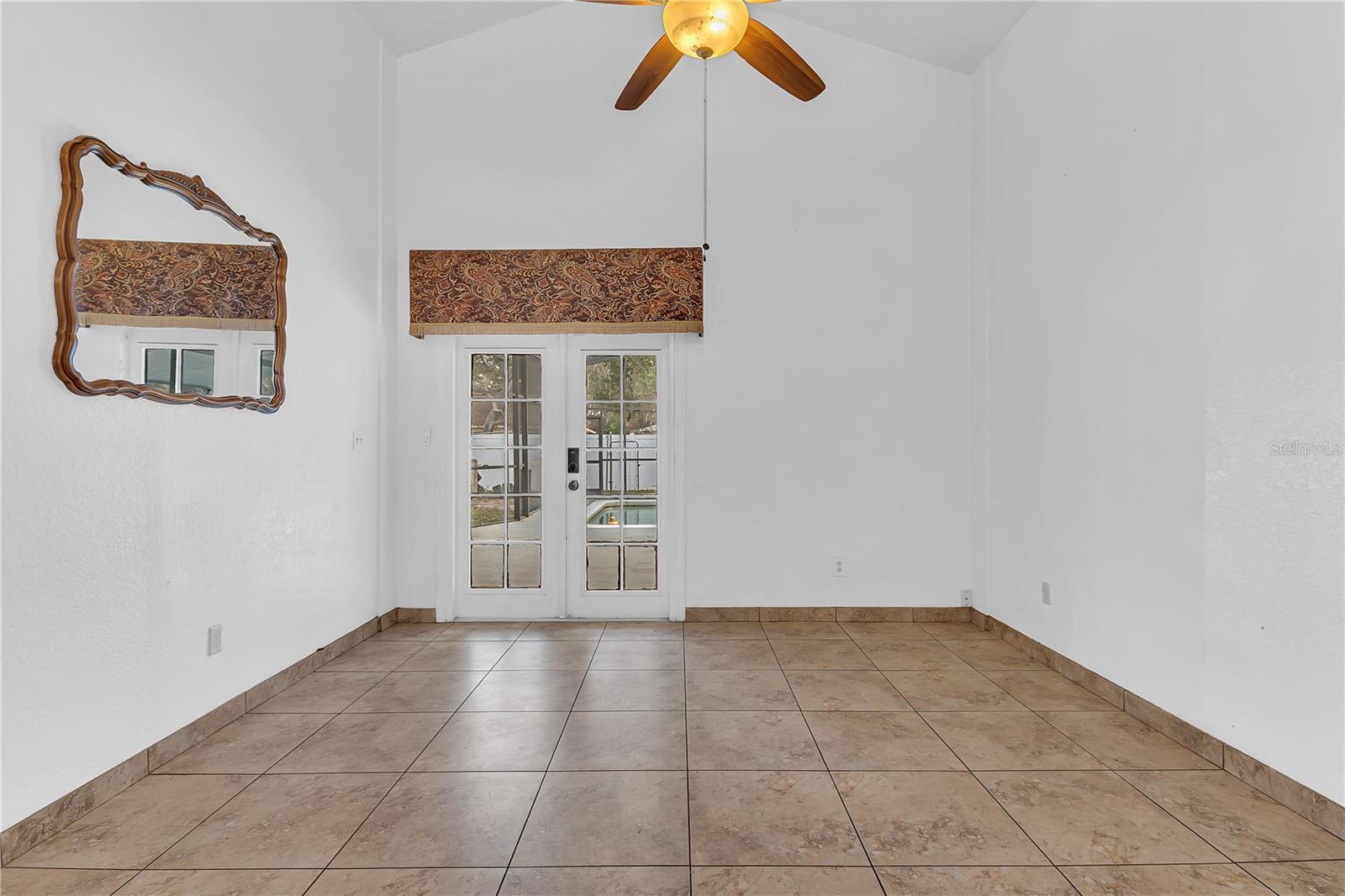 Image 13 of 42 For 9318 Echo Run