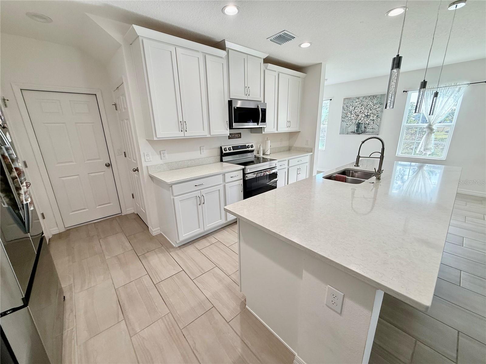 Image 17 of 51 For 1603 Cloudy Court