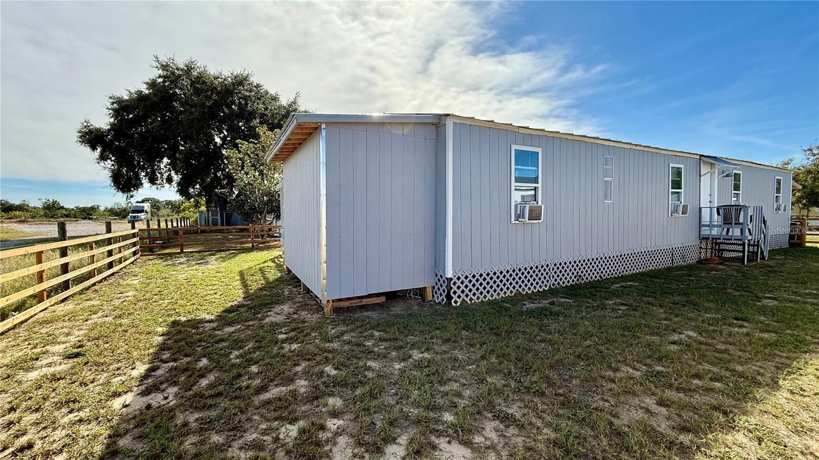 Image 17 of 19 For 639 Ellison Parkway