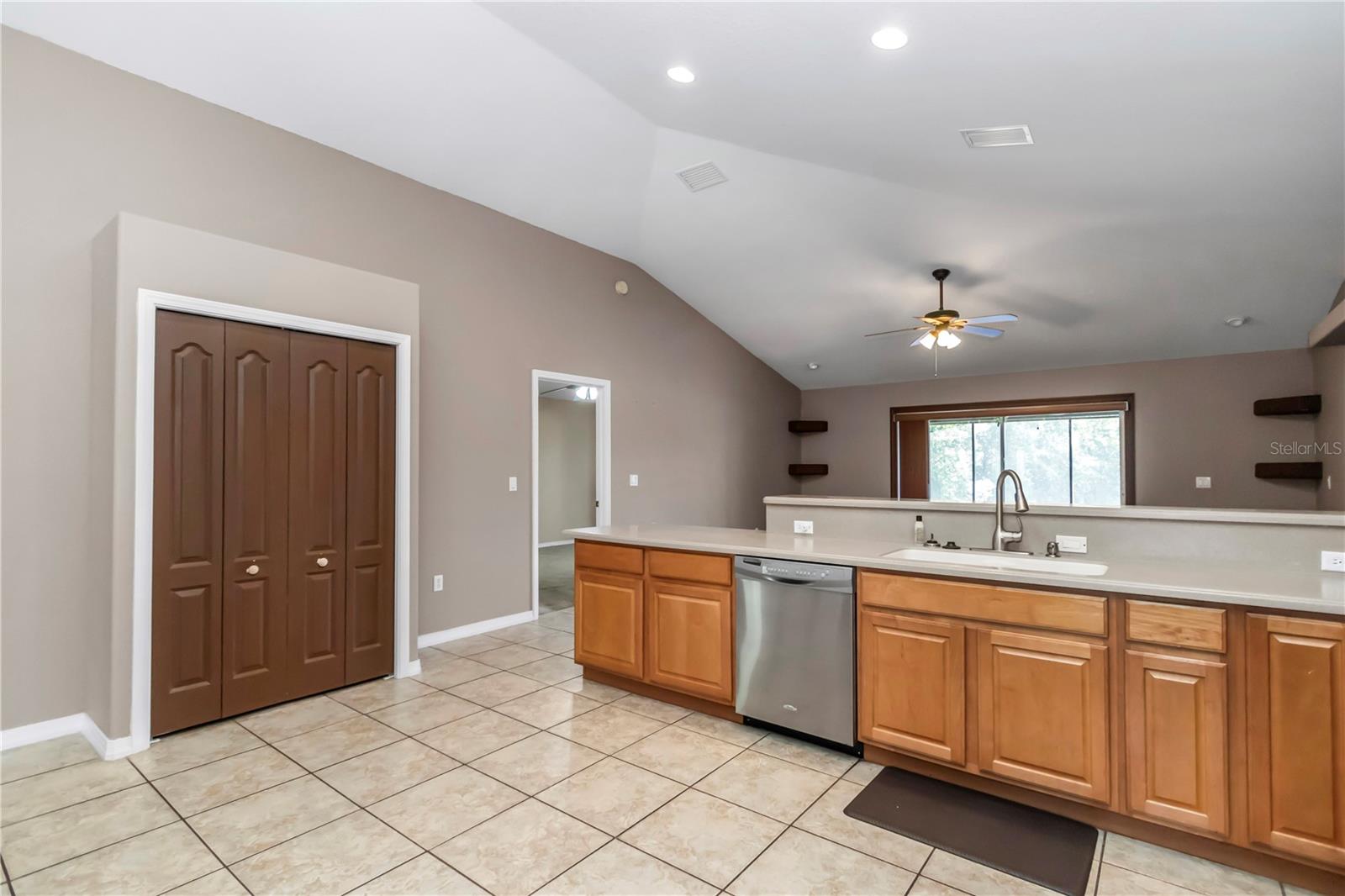 Image 12 of 62 For 1201 Creekview Court