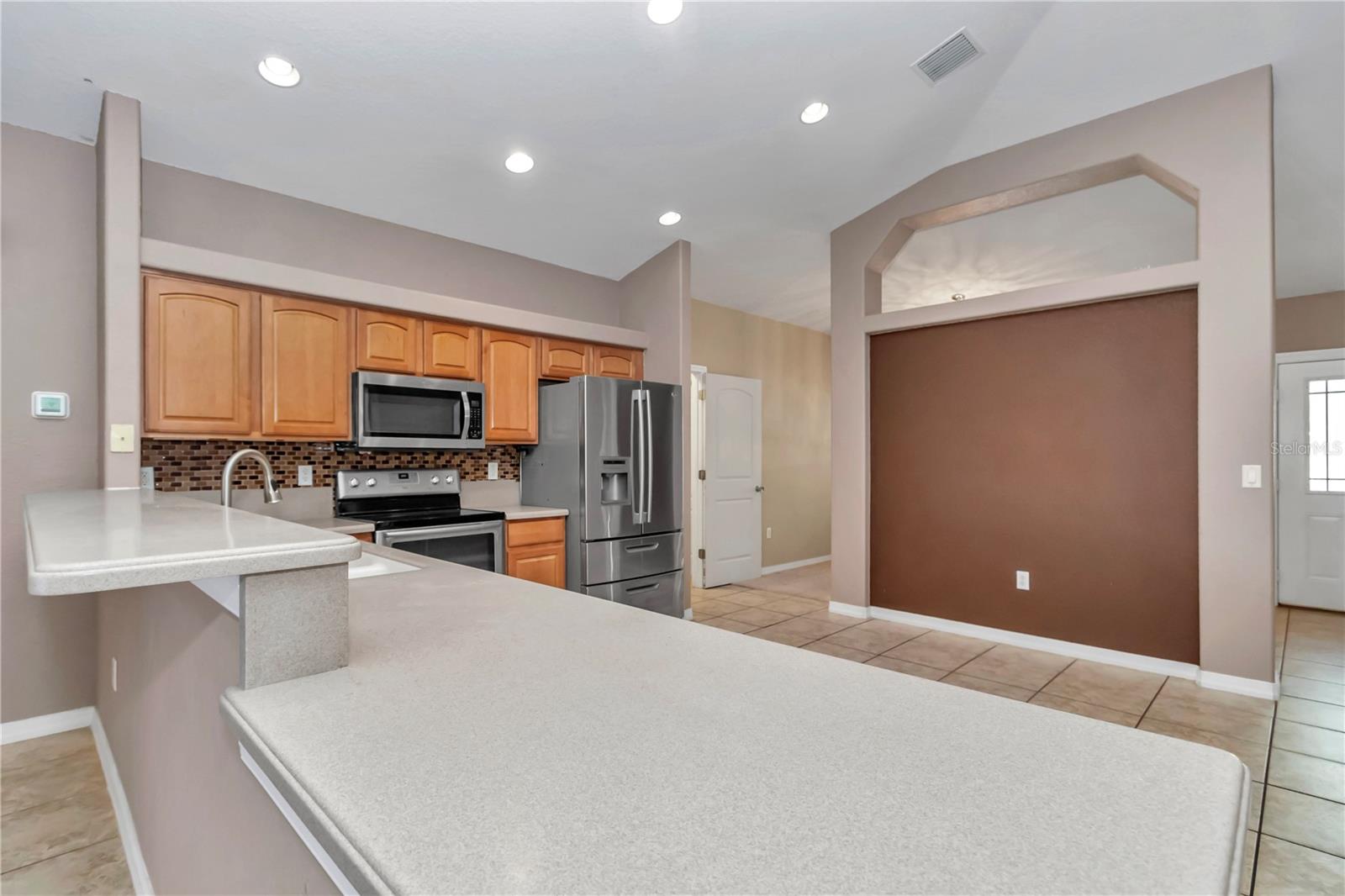 Image 13 of 62 For 1201 Creekview Court