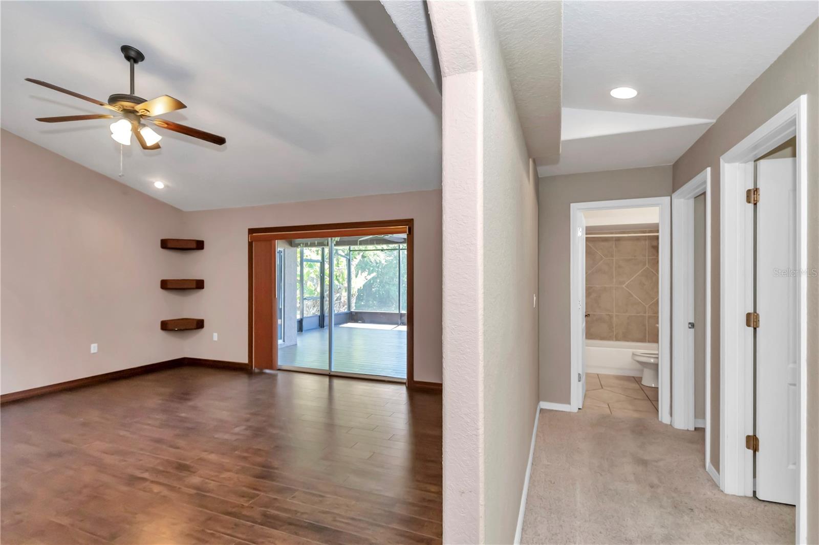 Image 17 of 62 For 1201 Creekview Court