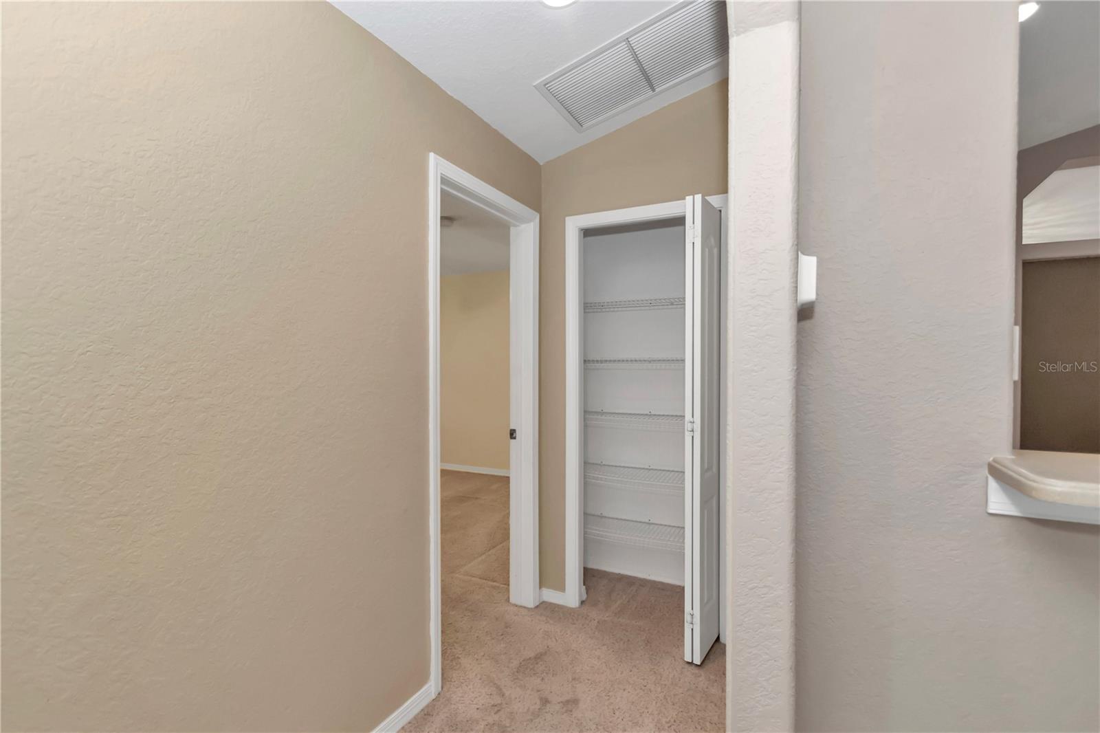 Image 20 of 62 For 1201 Creekview Court