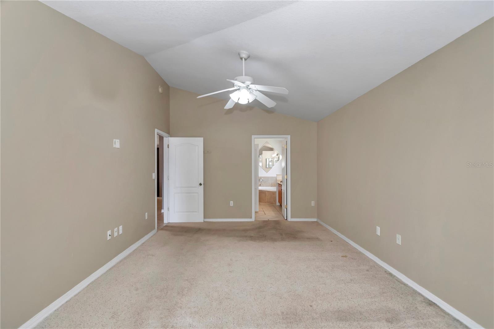 Image 26 of 62 For 1201 Creekview Court