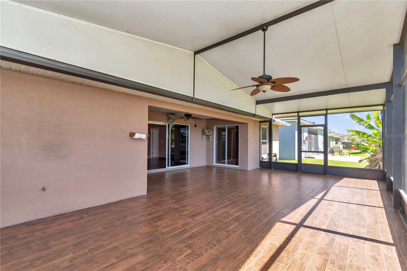 Image 49 of 62 For 1201 Creekview Court