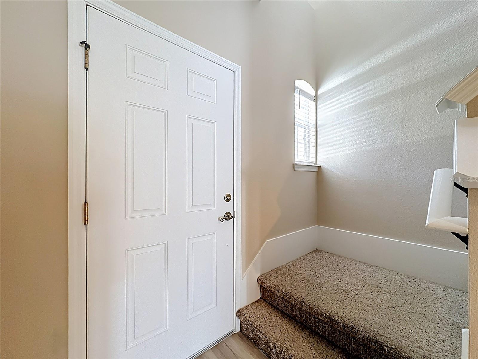 Image 4 of 33 For 563 Pinebranch Circle