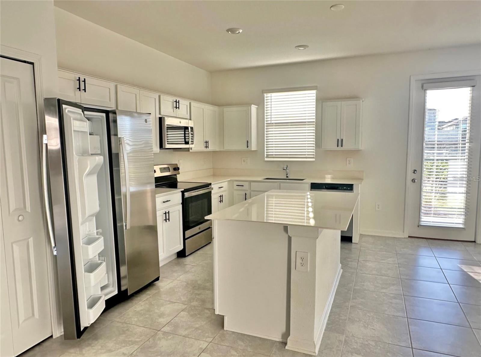 Image 3 of 7 For 390 Bogey Drive