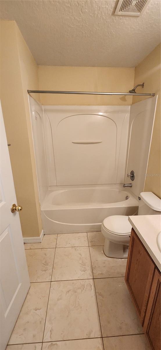 Image 11 of 28 For 12850 Oulton Circle