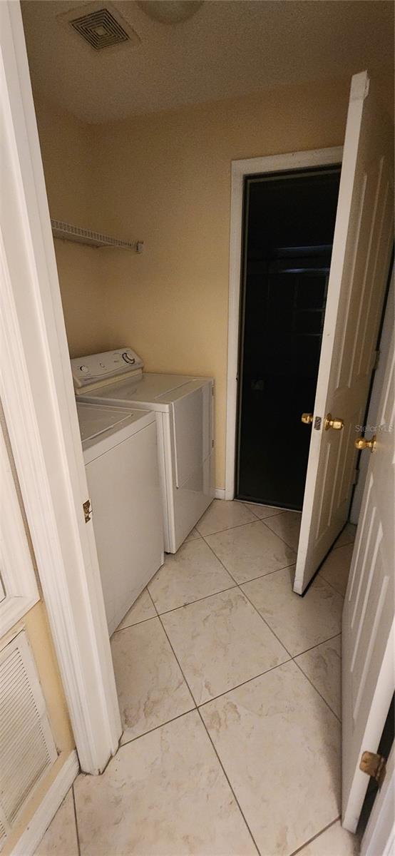 Image 13 of 28 For 12850 Oulton Circle