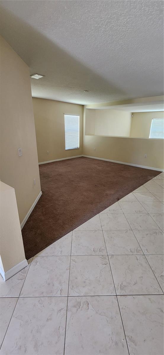 Image 21 of 28 For 12850 Oulton Circle