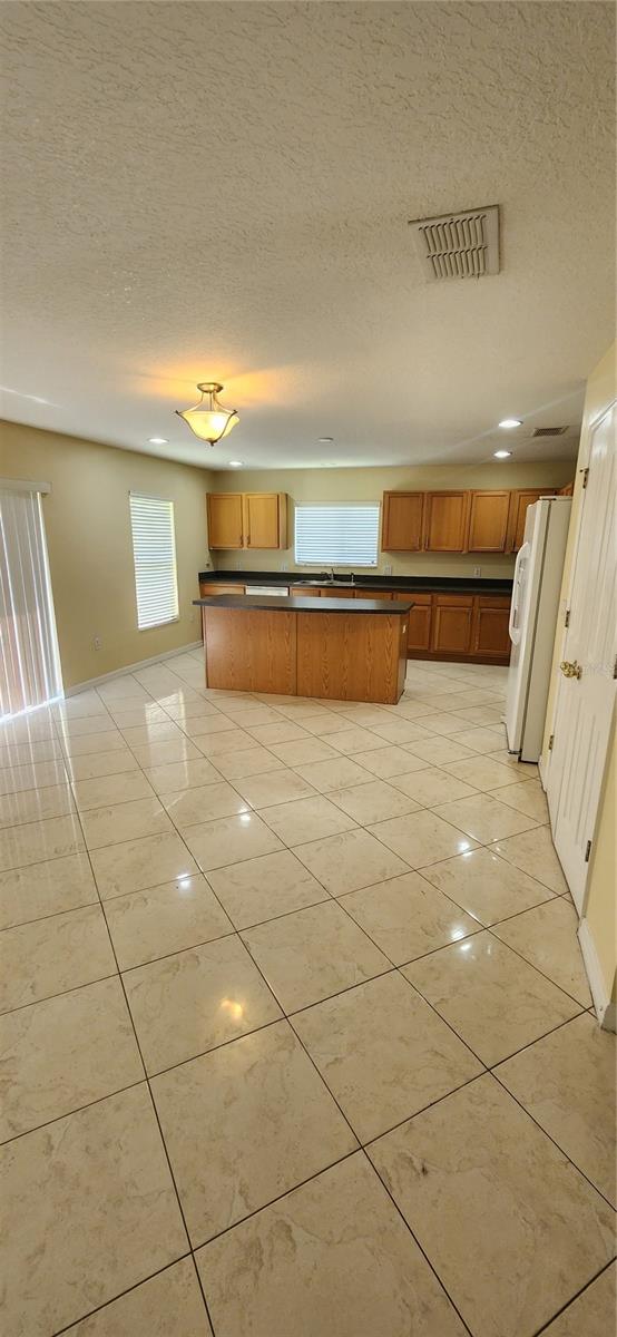 Image 23 of 28 For 12850 Oulton Circle