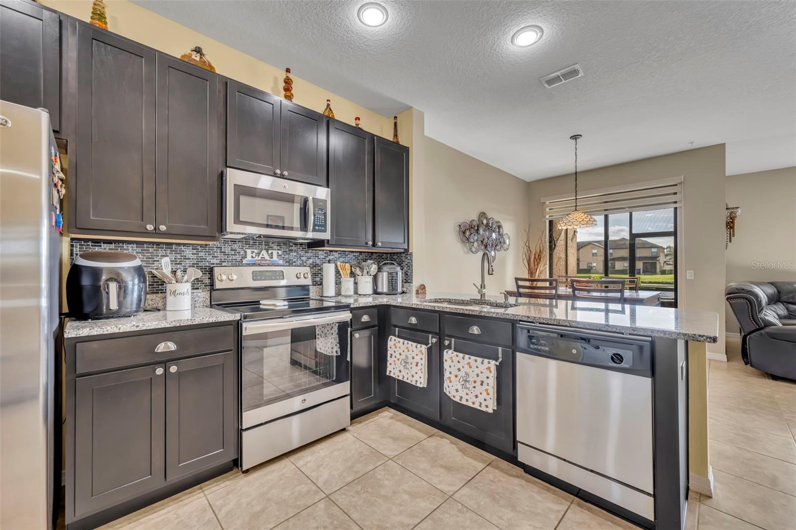 Image 13 of 40 For 2269 Seven Oaks Drive