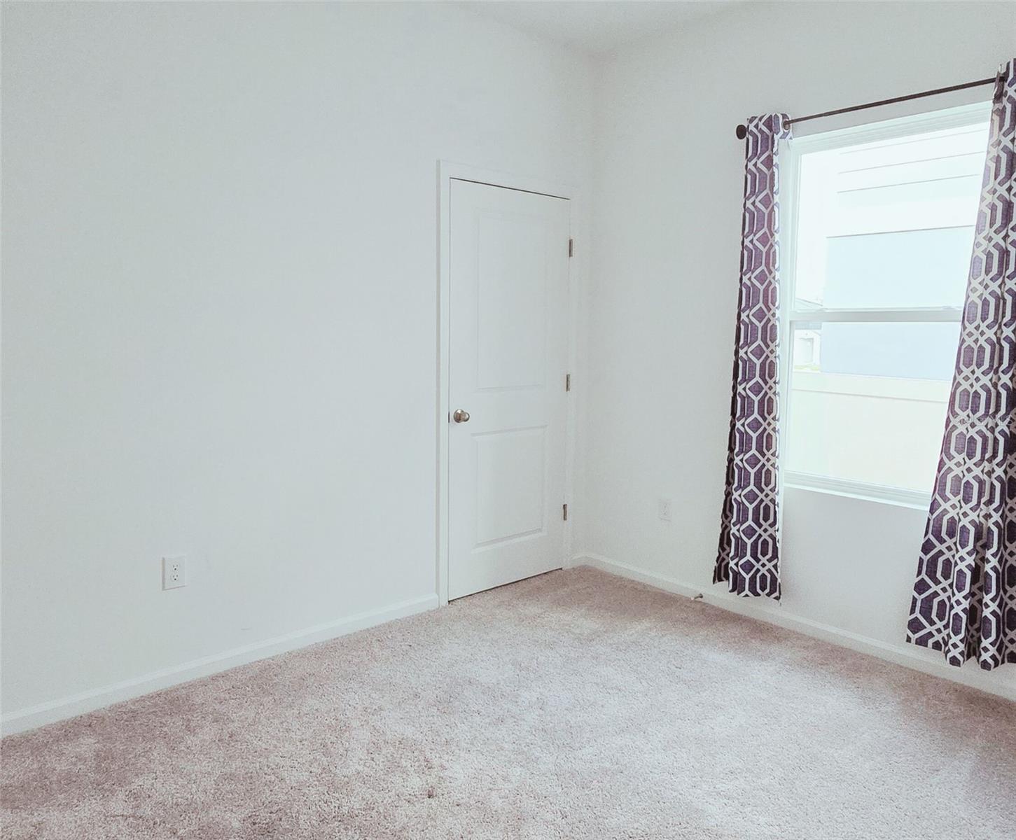 Image 8 of 14 For 2677 Buttercup Avenue