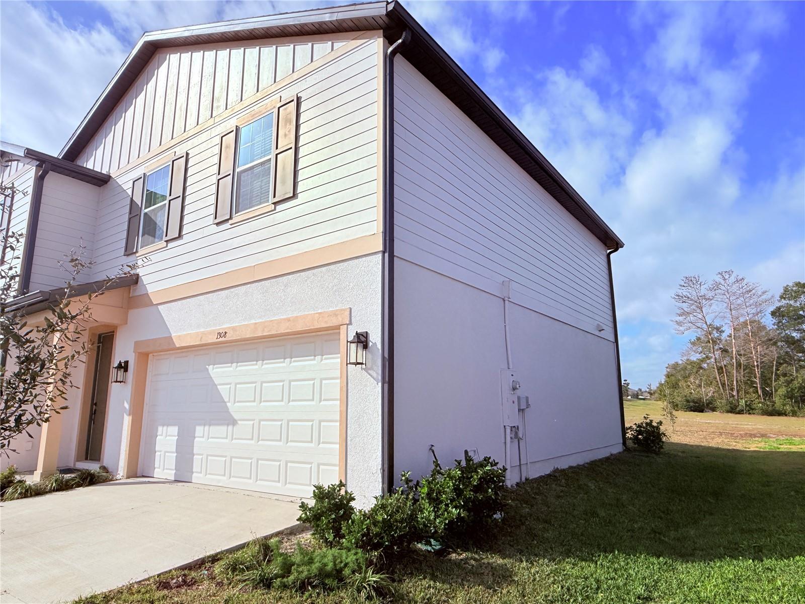 Image 3 of 41 For 1308 Sterling Pointe Drive