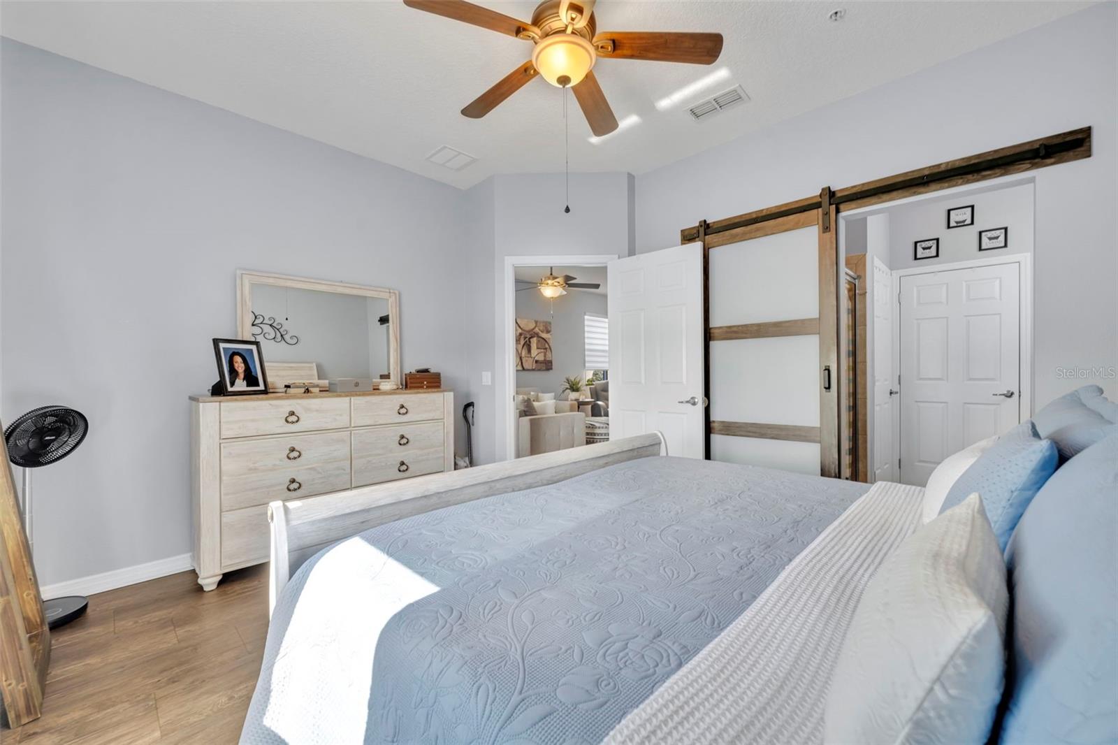 Image 19 of 36 For 2289 Seven Oaks Drive