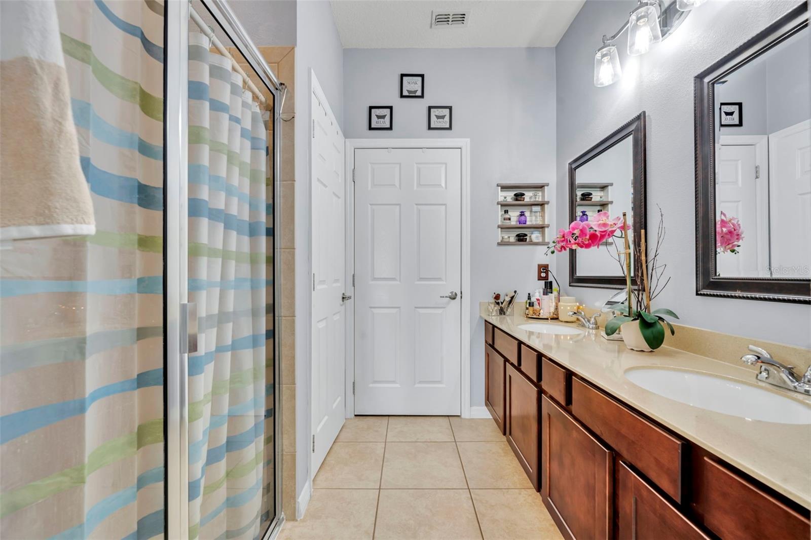 Image 21 of 36 For 2289 Seven Oaks Drive