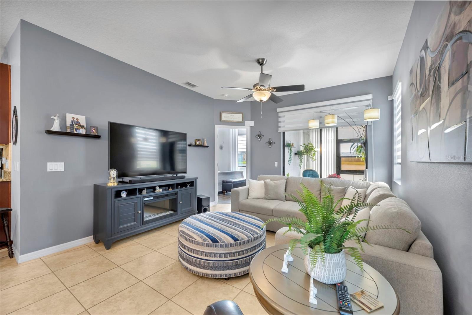 Image 8 of 36 For 2289 Seven Oaks Drive