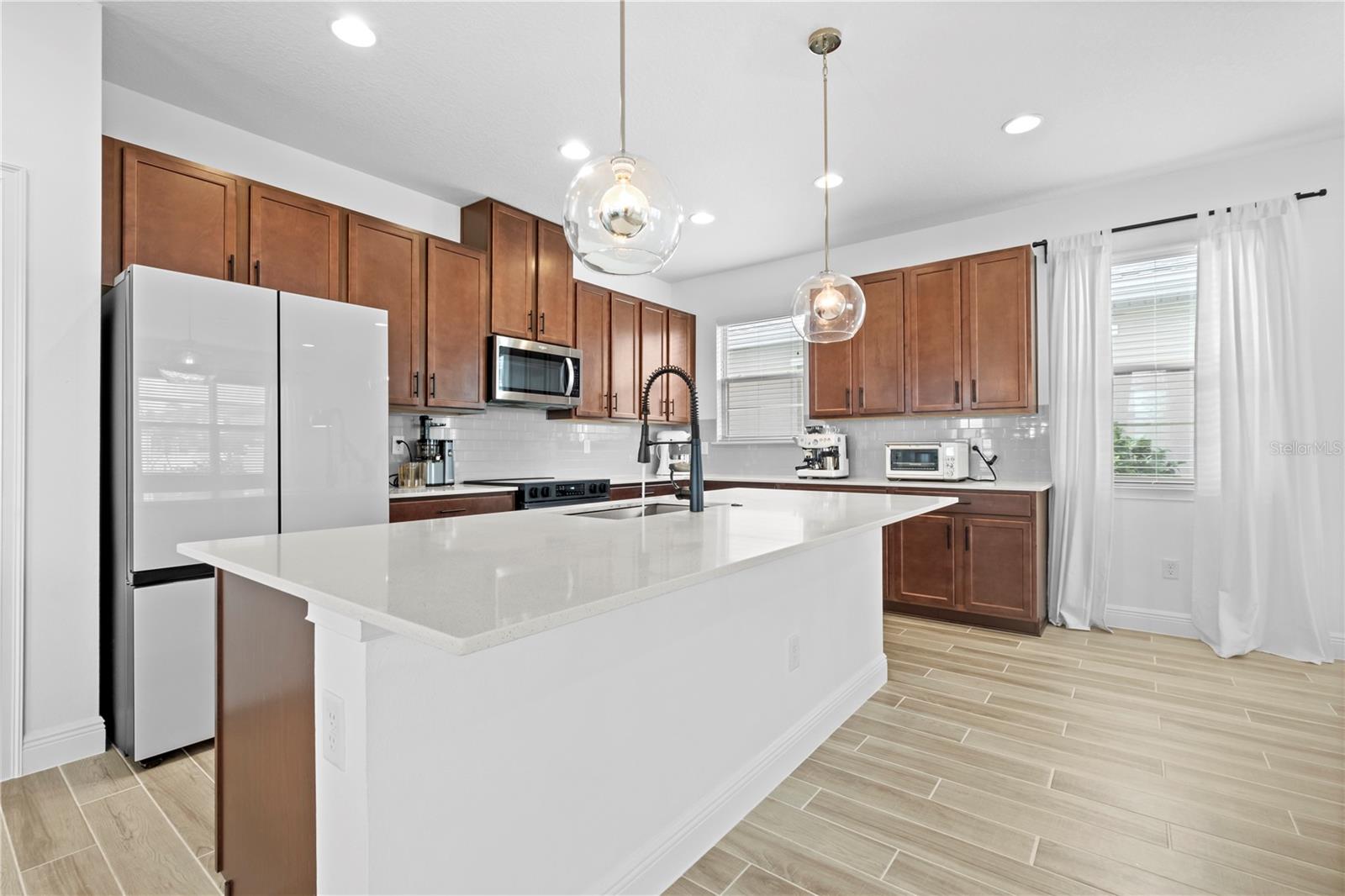 Image 14 of 51 For 6699 Alder Road