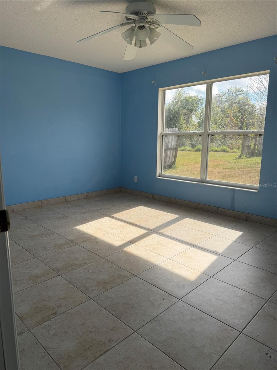 Image 7 of 12 For 2225 Julianna Court