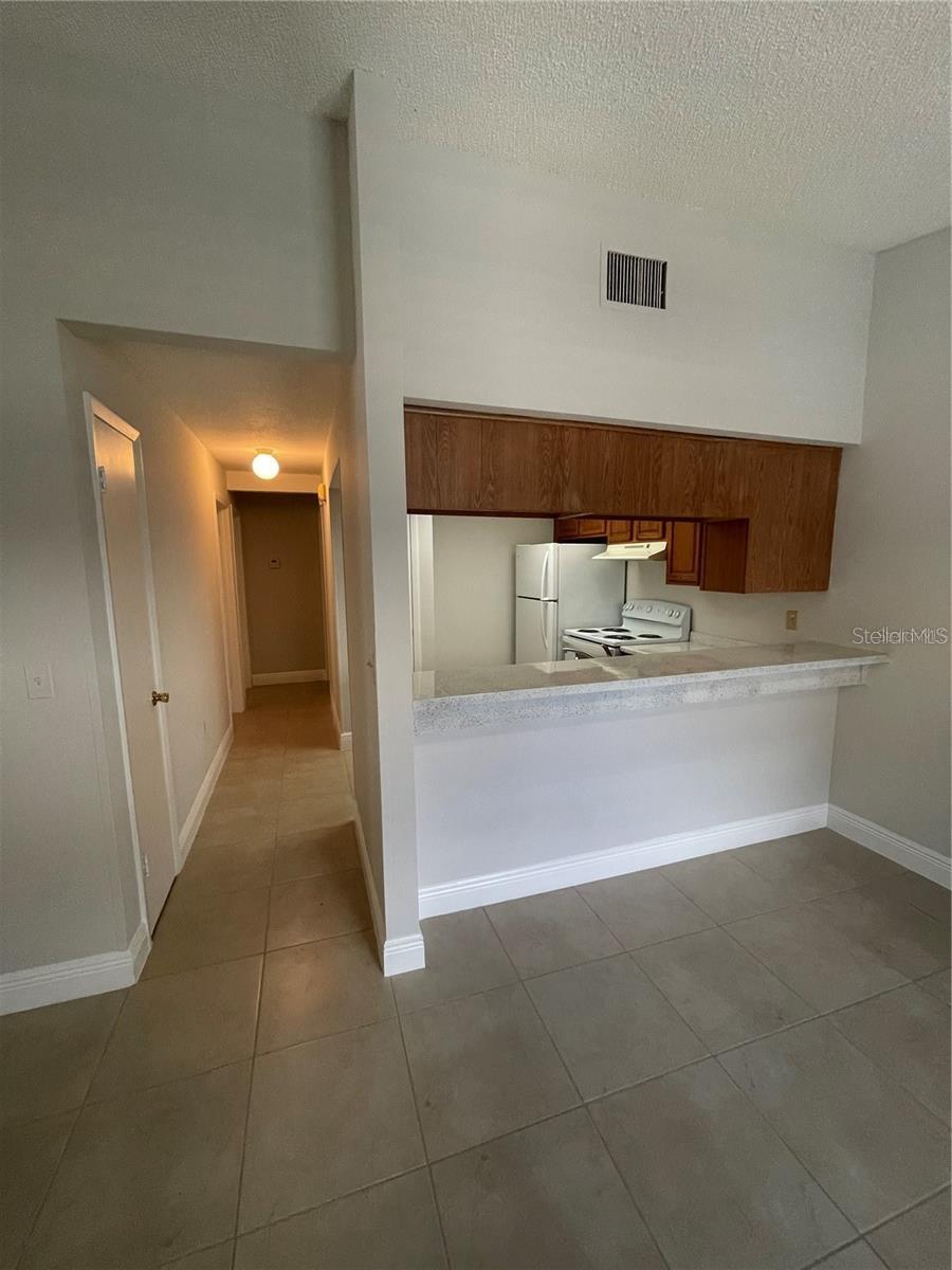 Image 3 of 11 For 1918 Crystal Grove Drive