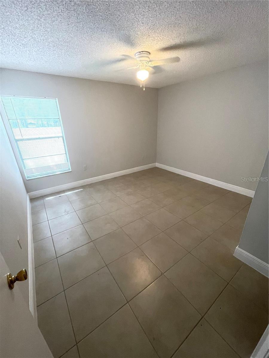 Image 7 of 11 For 1918 Crystal Grove Drive