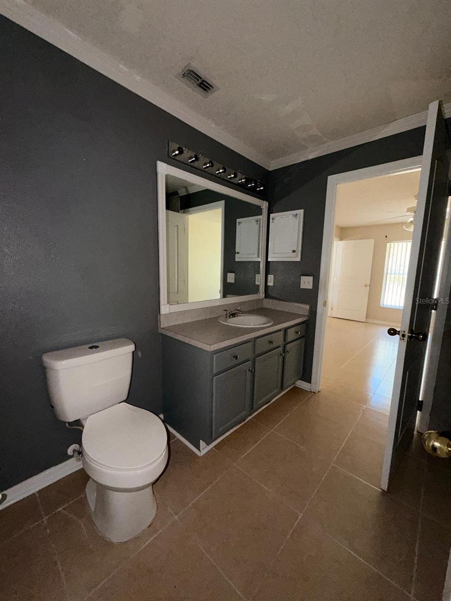 Image 16 of 17 For 1926 Michigan Court