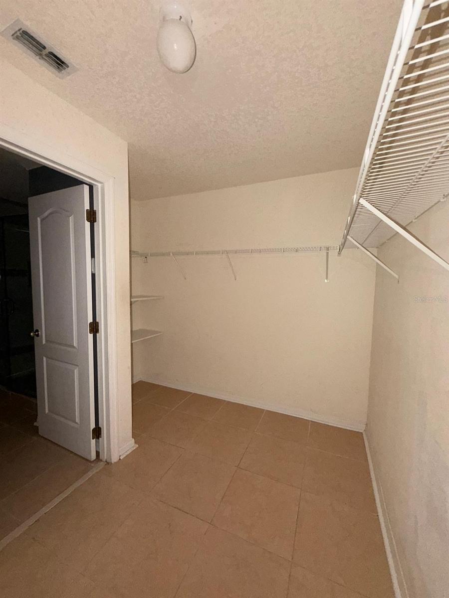 Image 9 of 17 For 1926 Michigan Court