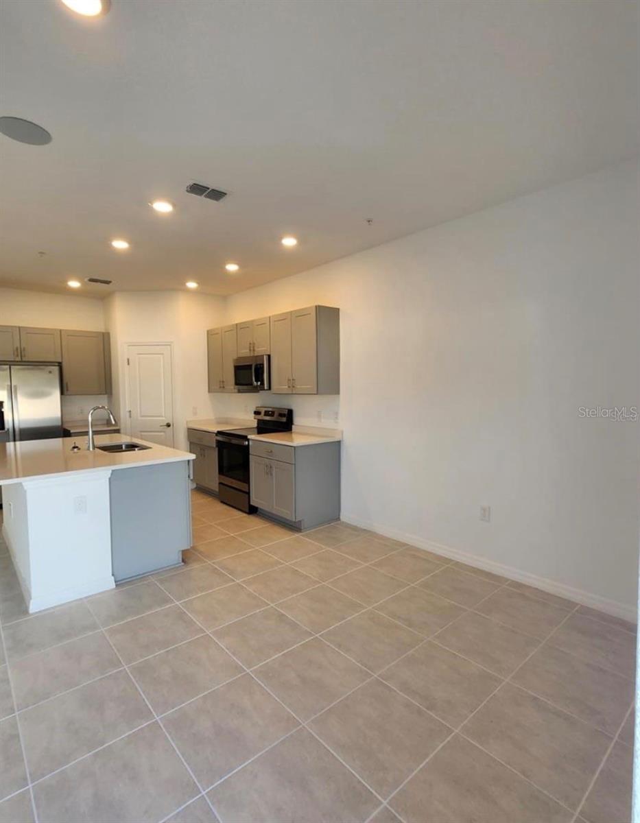 Image 7 of 29 For 4580 Calvary Way