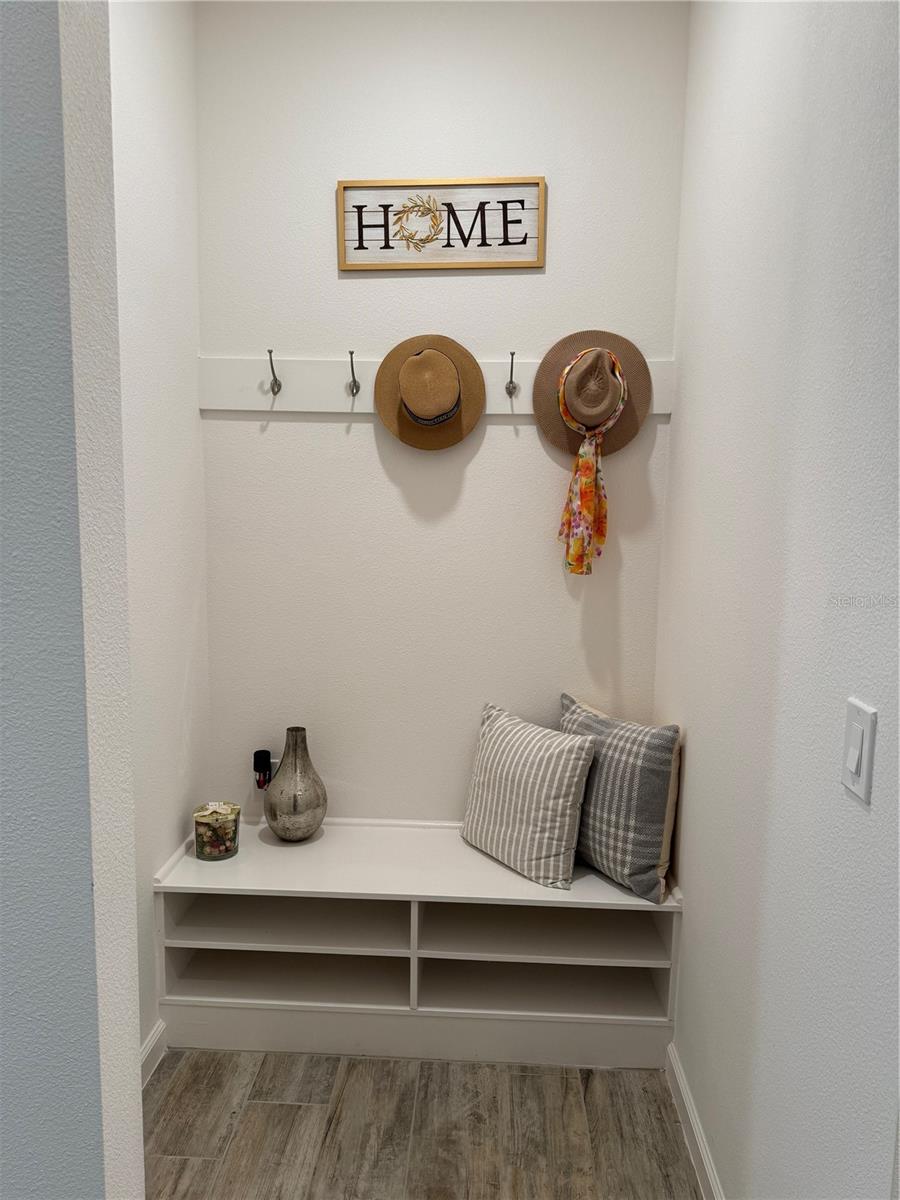 Image 14 of 39 For 380 Cabello Drive