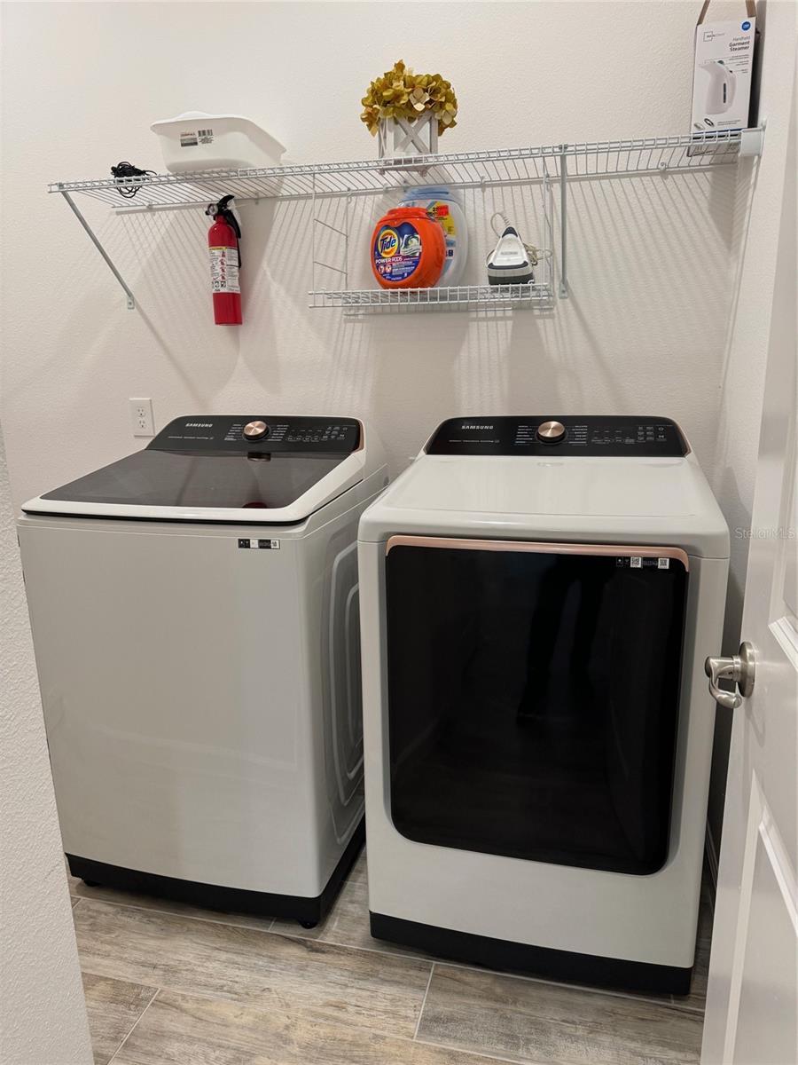 Image 15 of 39 For 380 Cabello Drive