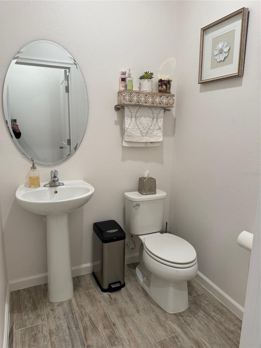 Image 17 of 39 For 380 Cabello Drive