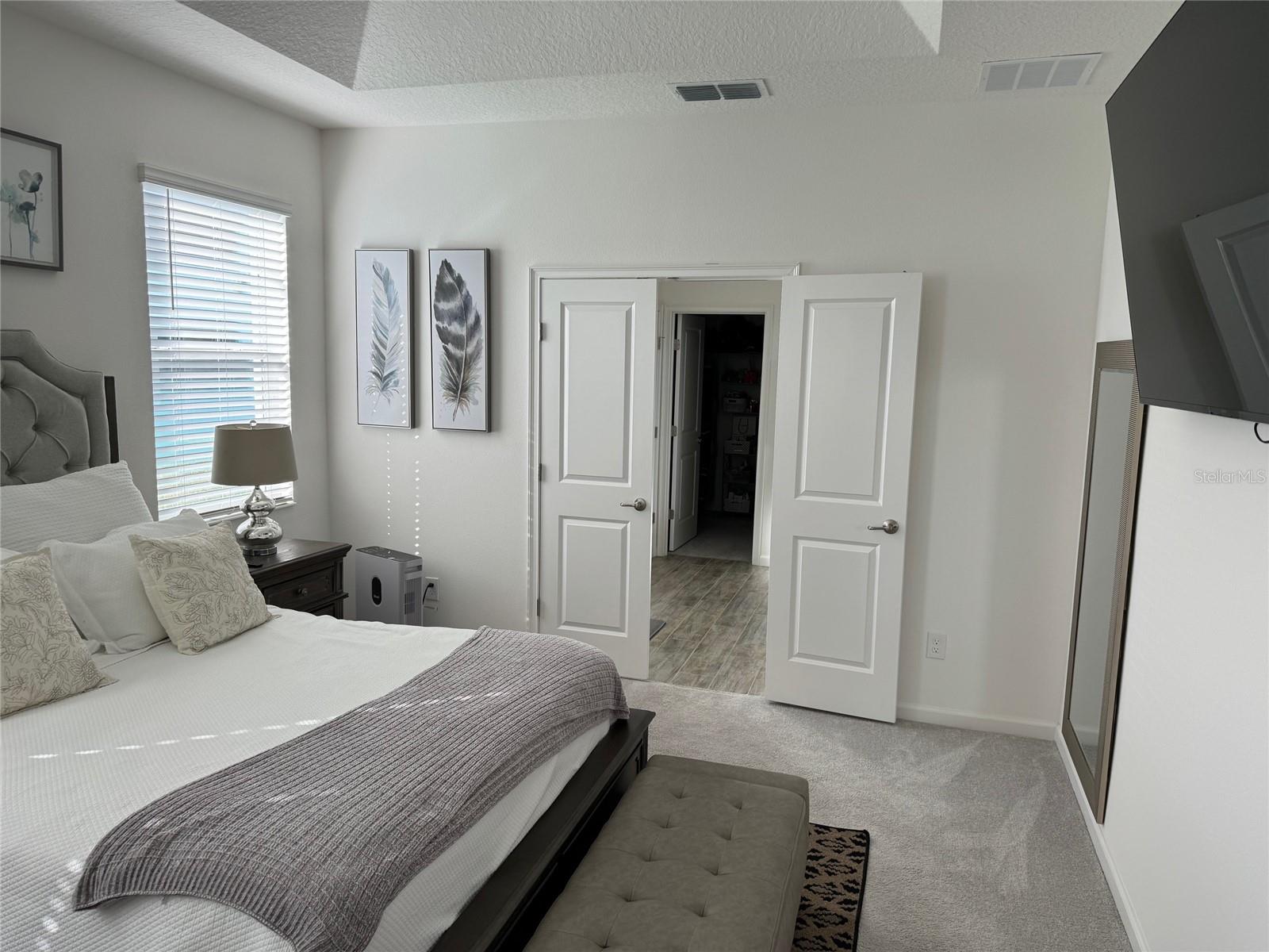 Image 19 of 39 For 380 Cabello Drive