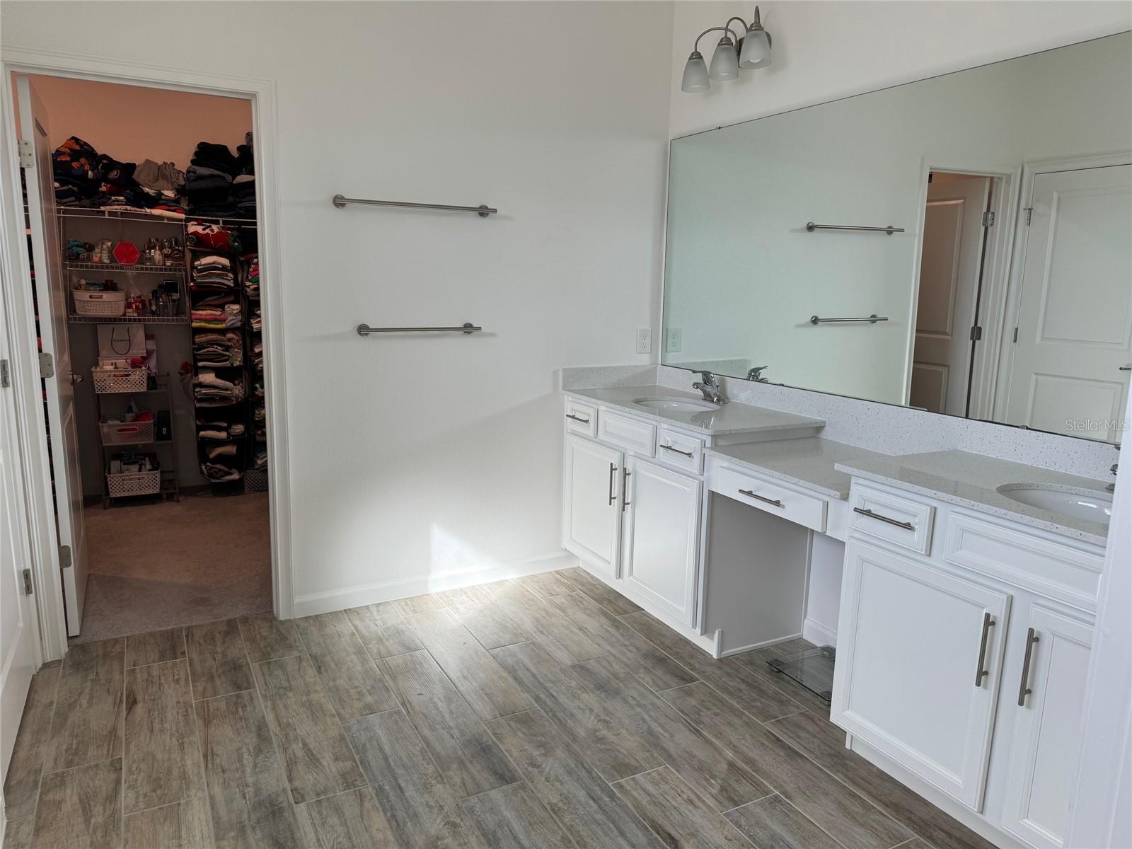 Image 21 of 39 For 380 Cabello Drive