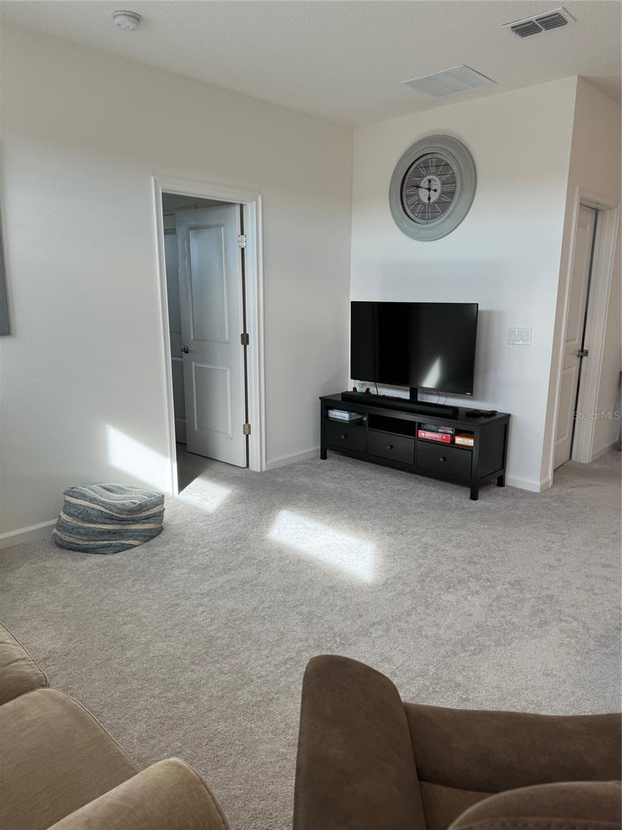 Image 27 of 39 For 380 Cabello Drive