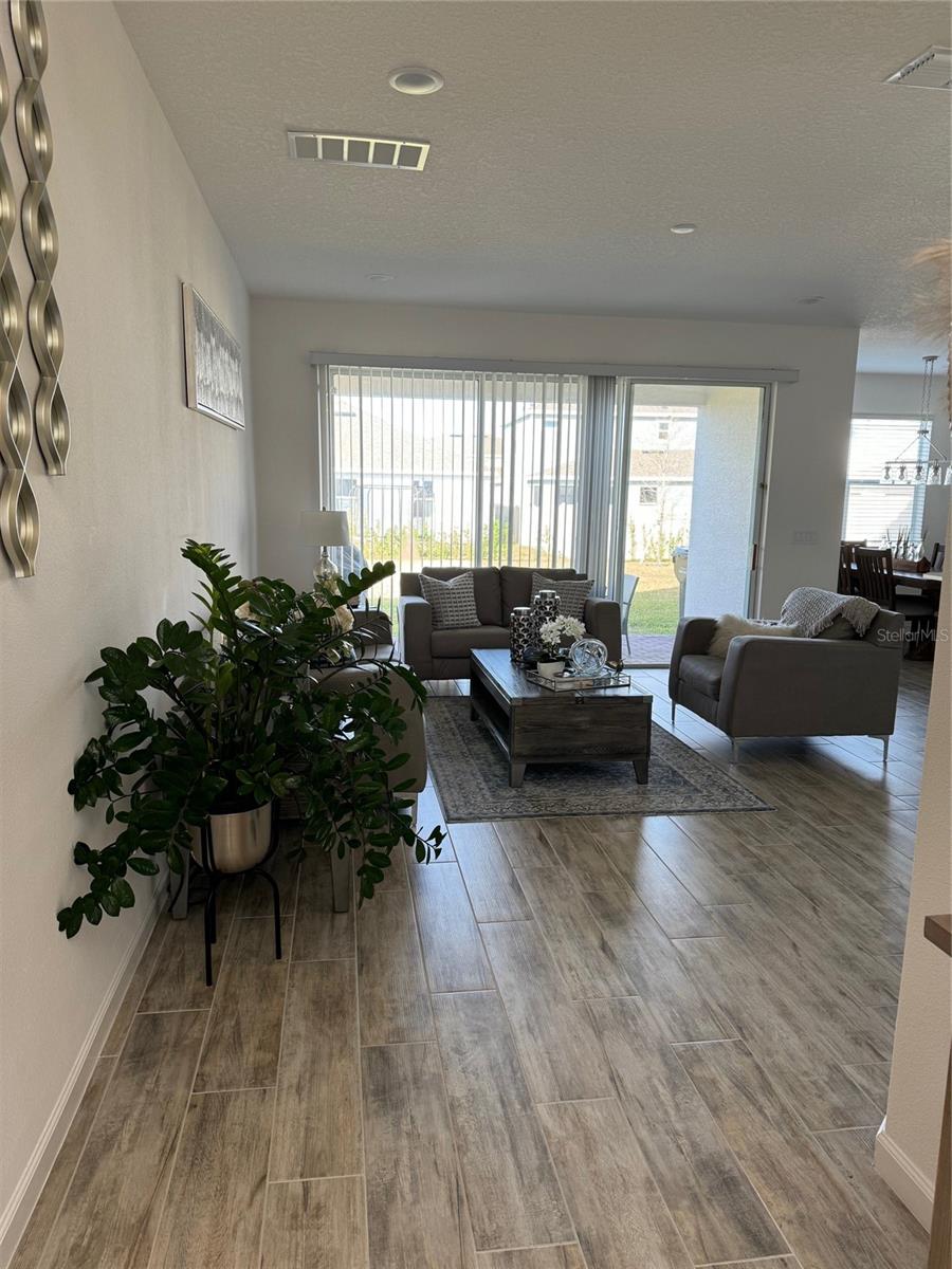 Image 5 of 39 For 380 Cabello Drive