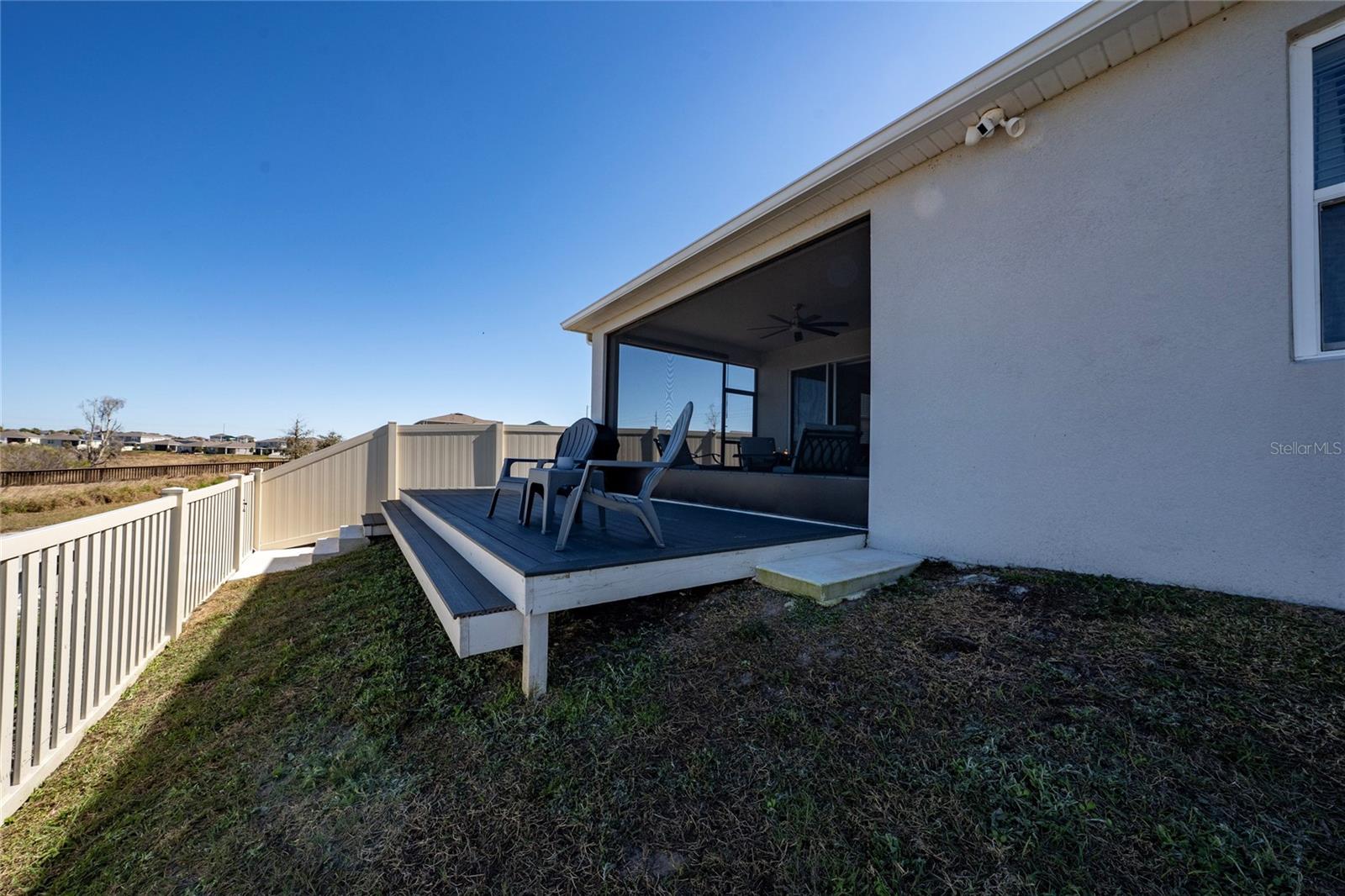 Image 35 of 44 For 948 Griffon Avenue