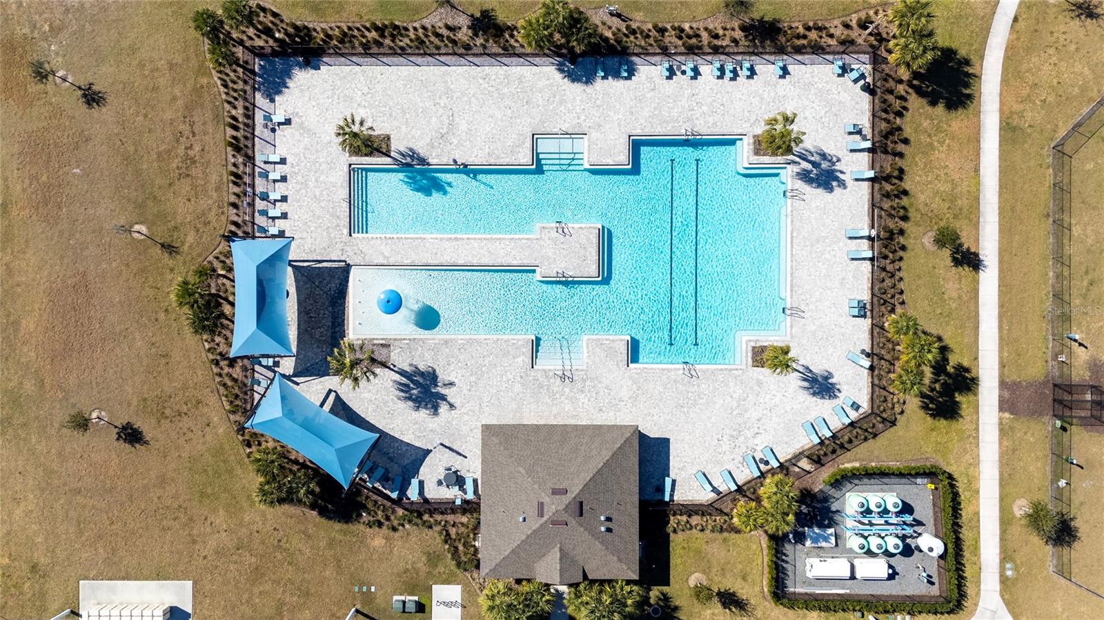 Image 40 of 44 For 948 Griffon Avenue