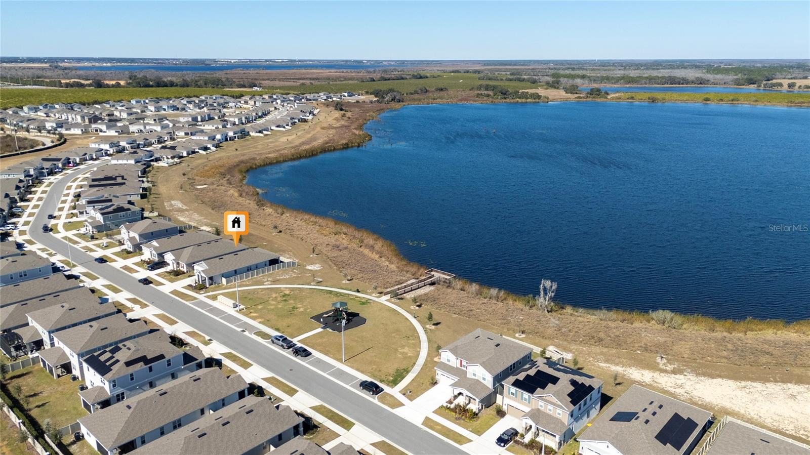 Image 6 of 44 For 948 Griffon Avenue