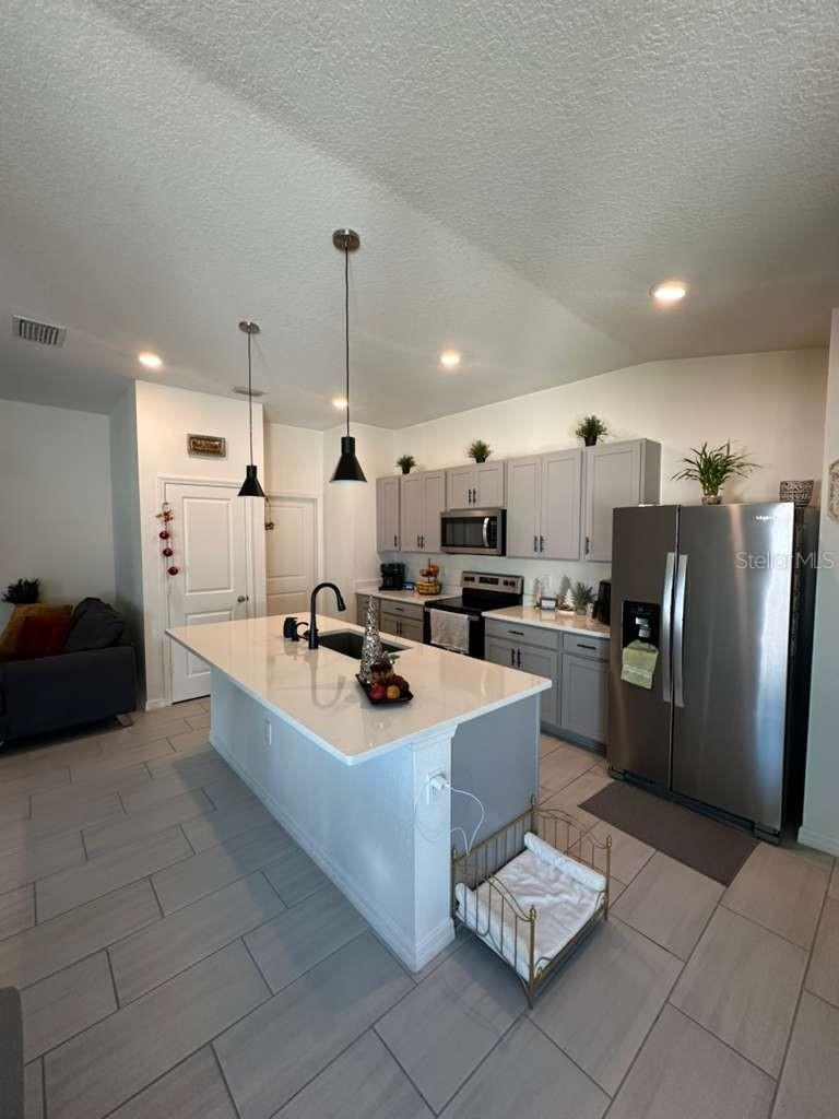 Image 8 of 15 For 1027 Papaya Circle