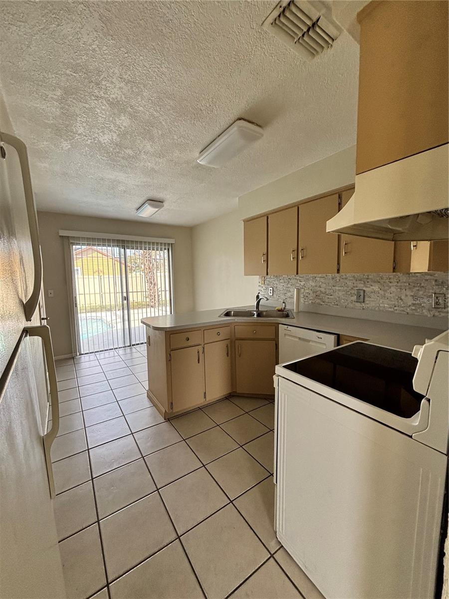 Image 5 of 12 For 2346 St Croix Street