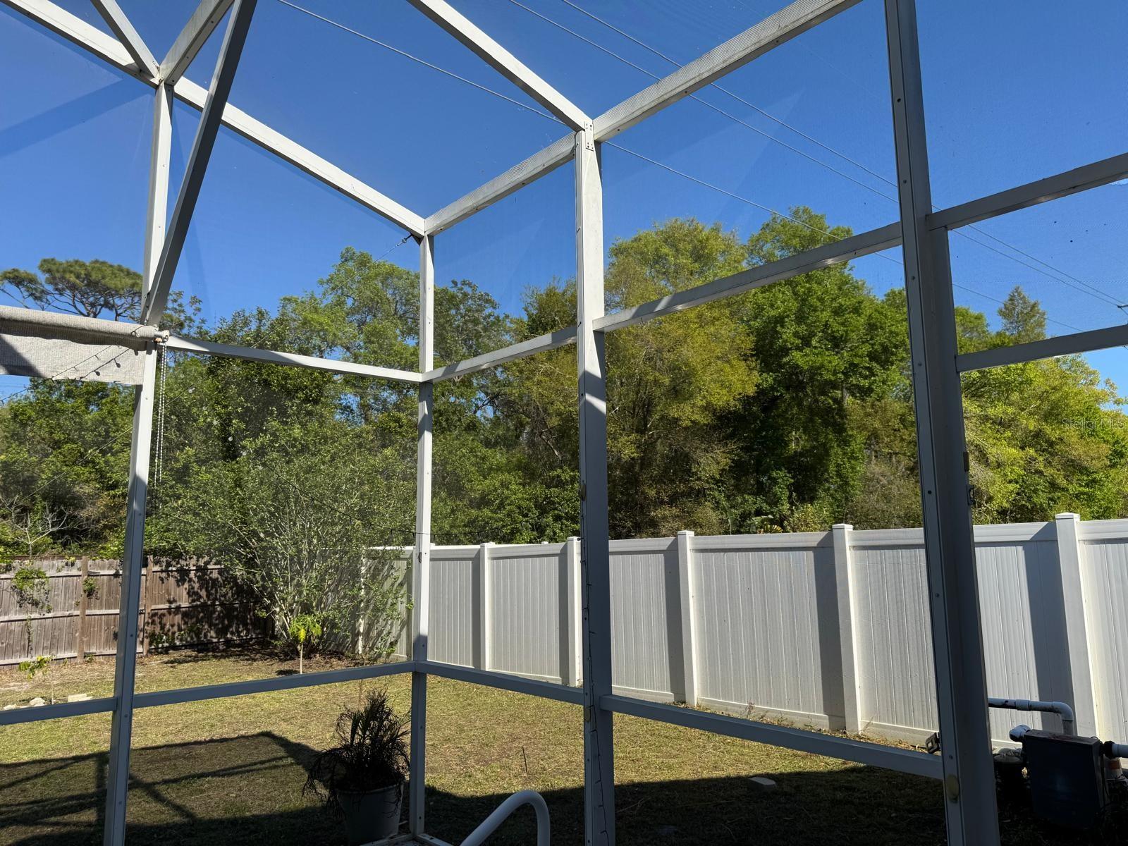 Image 10 of 41 For 1021 Royal Oaks Drive