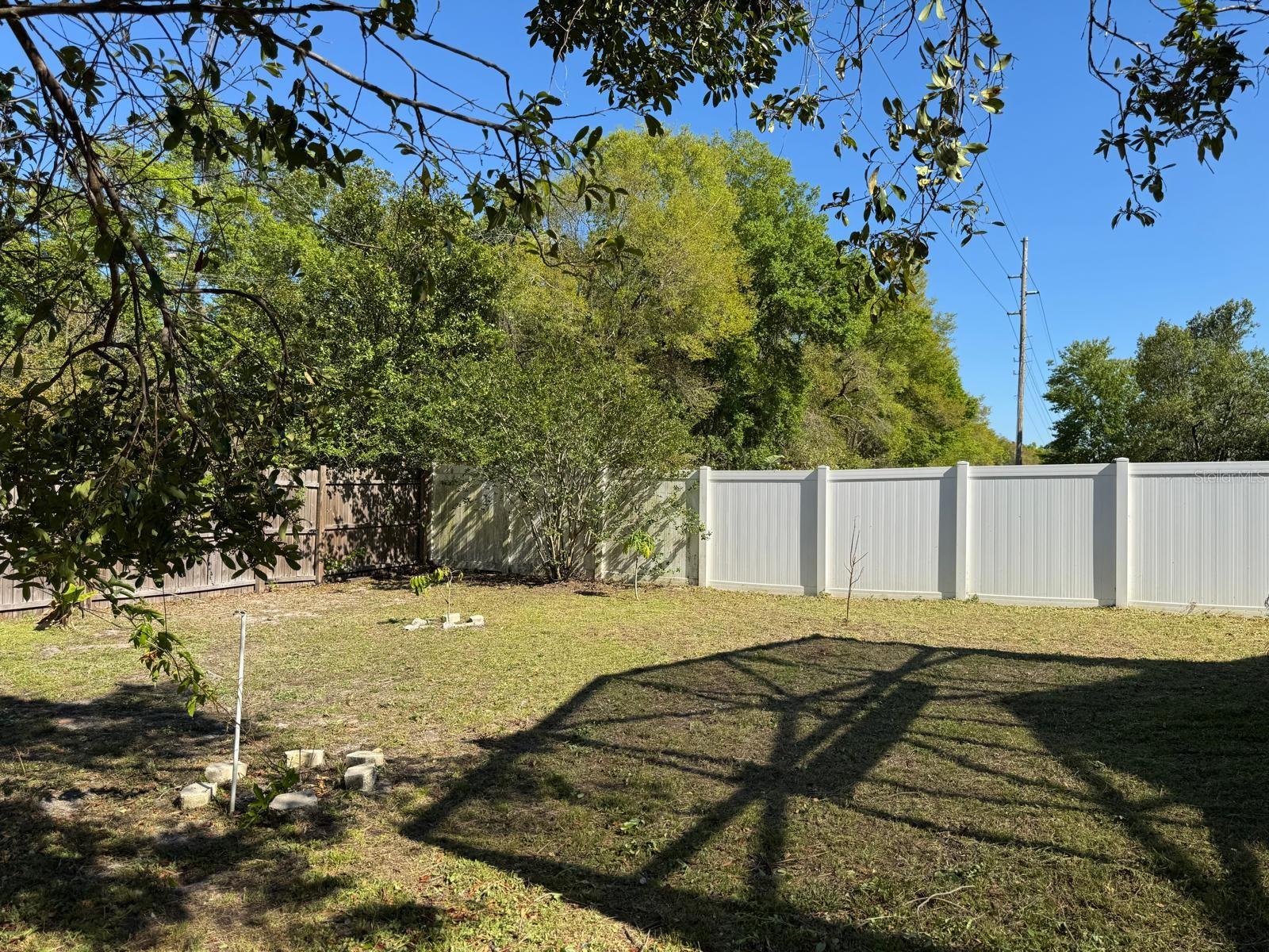 Image 37 of 41 For 1021 Royal Oaks Drive